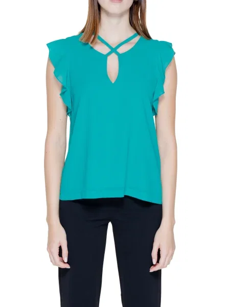 Bluzka Rinascimento bez rękawów z dekoltem w serek z falbankami czarna