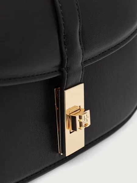 Tommy Hilfiger torebka crossbody z imitacji skóry czarna