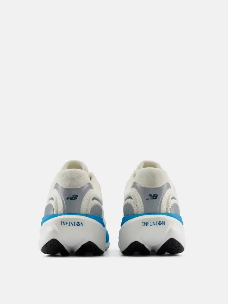 Кроссовки New Balance Fresh Foam бежевые