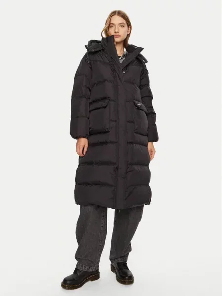 Puhovka Levi's® črna