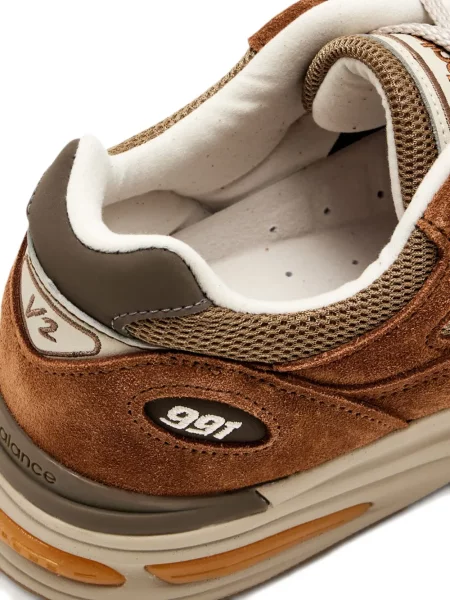 Zomšinės sportbačiai New Balance FuelCell balta