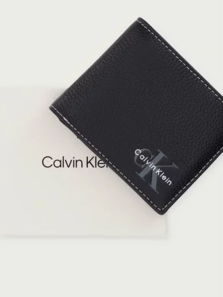 Calvin Klein Pénztárca Bold Pebble Billfold W/ Coin fekete