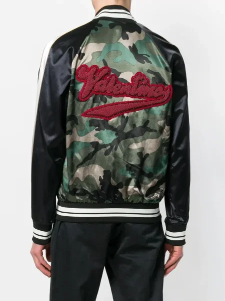 Geacă bomber Valentino Garavani cu model camuflaj verde