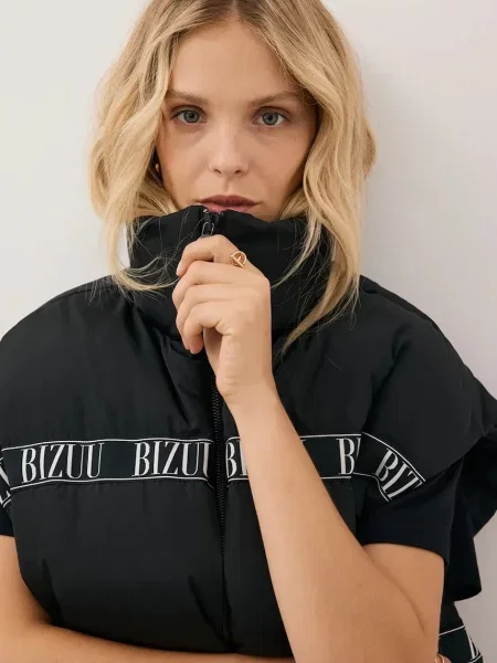 Пухова безрукавка Bizuu AYASE