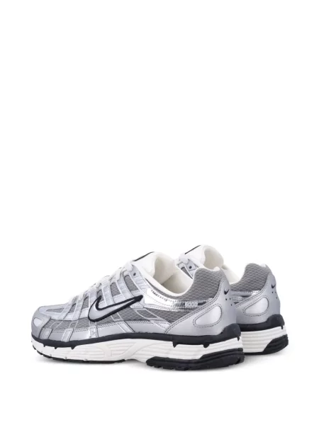 Ριγέ τρέξιμο μακρύς σορτς Nike γκρι