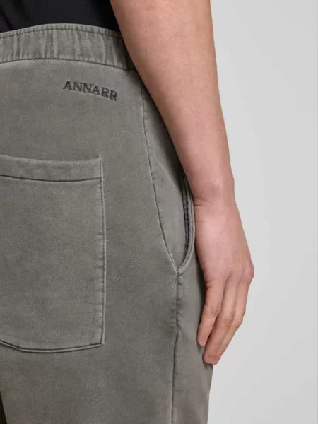 Szorty z dzianiny dresowej o kroju regular fit z elastycznym pasem model ‘HOYT’ Annarr