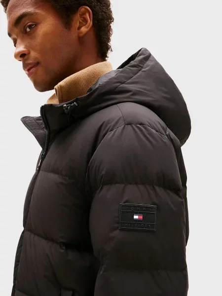 Пуховик Tommy Hilfiger черный