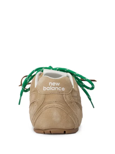 Sneakerși Miu Miu din piele de căprioară