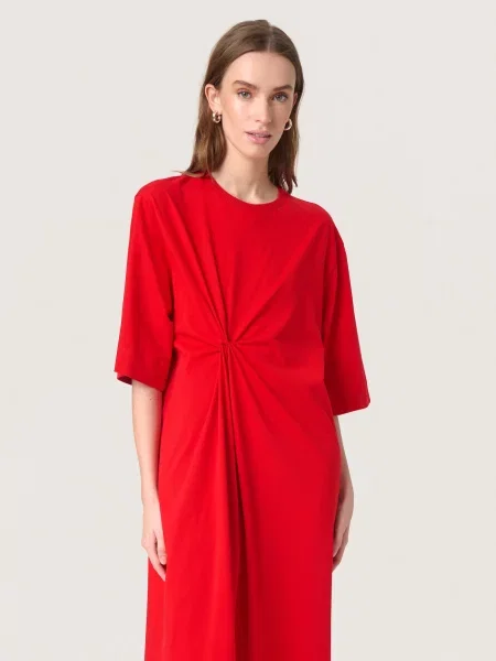 SOAKED IN LUXURY Rochie SLAeve intens roșu