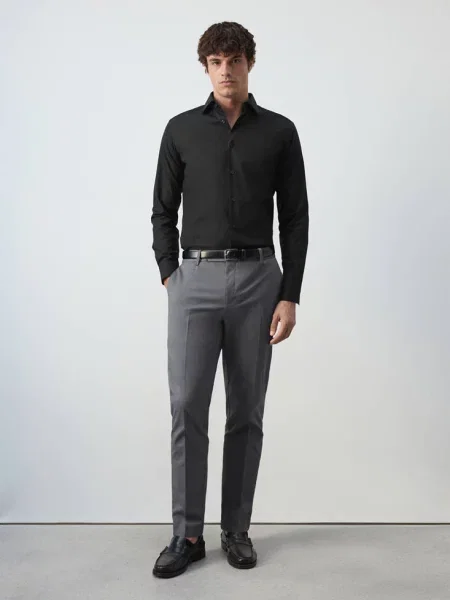 Koszula slim fit z bawełny Mężczyzna XL MANGO MAN czarny