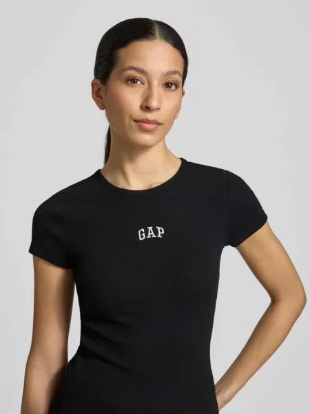 T-shirt w efekcie prążkowania z logo Gap czarna