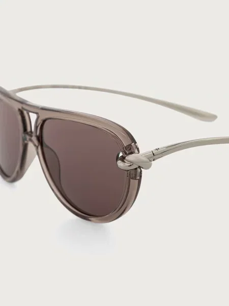 Солнцезащитные очки Bottega Veneta