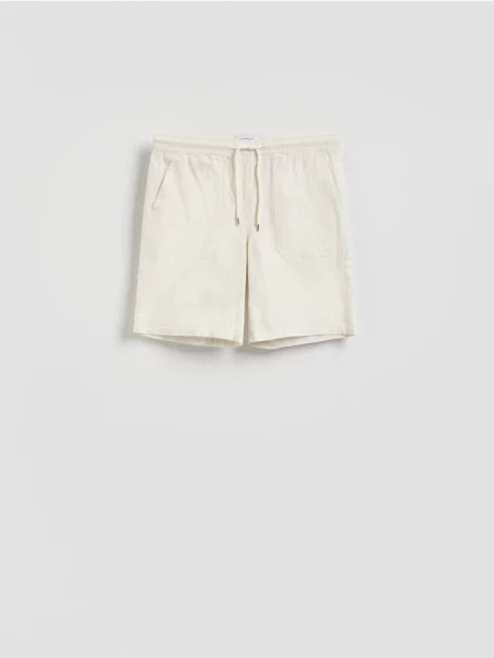 Reserved Pantaloni scurți jogger regular fit crem