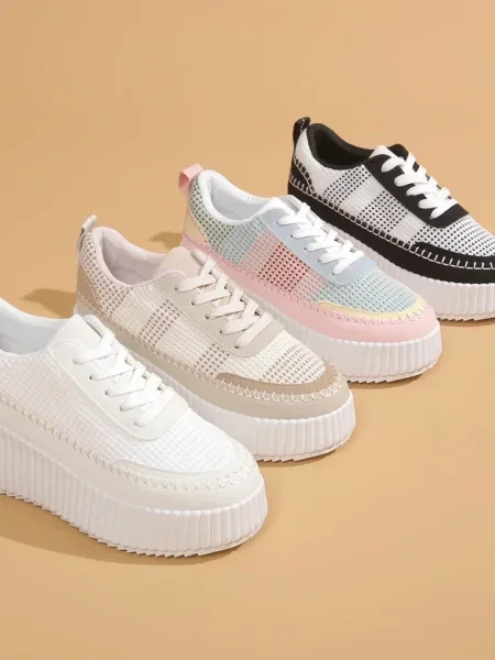 Sneakerși Resti cu platformă negru
