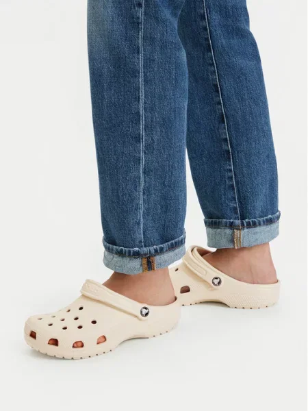Σκαρπινια Crocs κλασικό μπεζ