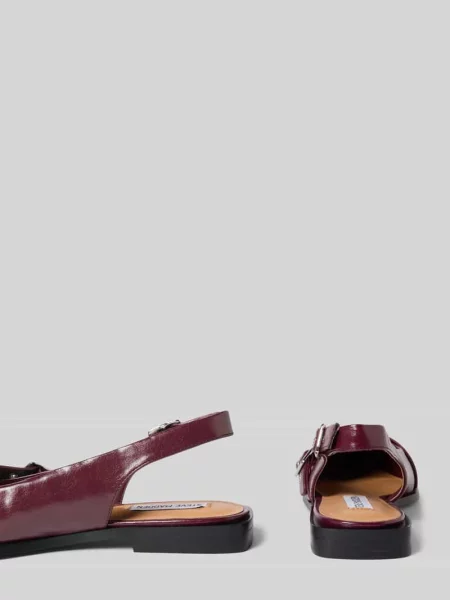 Balerinki Steve Madden z otwartą piętą z nitami bordowe