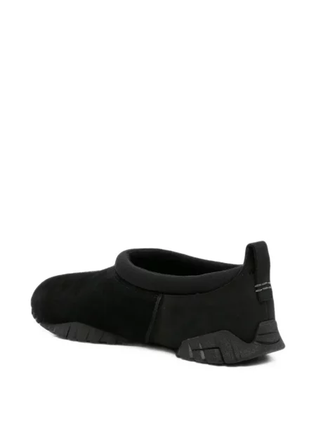 Chiloți Ugg din piele de căprioară slip-on negru