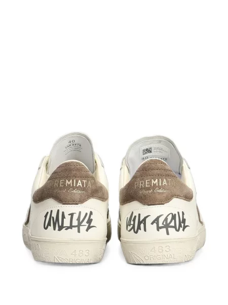 Sneakerși Premiata cu autograf