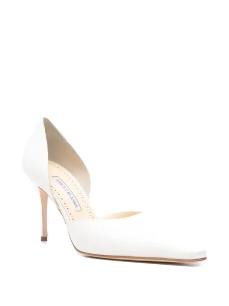 Pantofi cu toc Manolo Blahnik alb