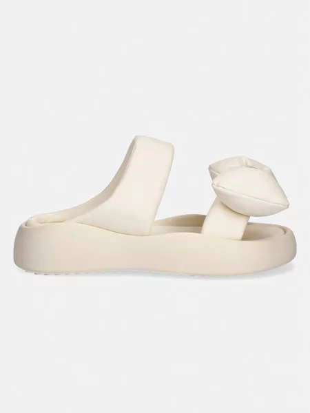 Шлепанцы Goe