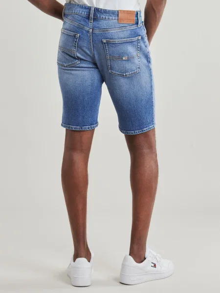 Pantaloni Tommy Jeans scurte albastru