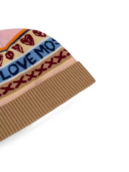 Шапка Love Moschino със сърца с автограф