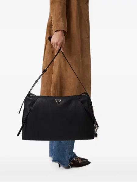 Pandantiv Guess cu autograf negru