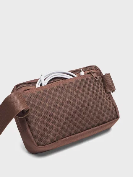 Поясна сумка Under Armour коричнева