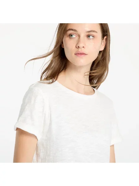 Къс тениска Levi's® бежово