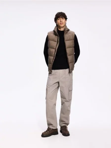 Reserved Spodnie cargo loose fit jasnoszary