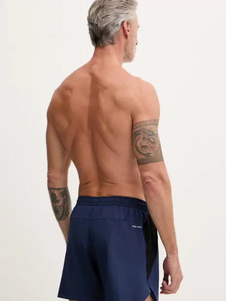 Шорты Nike