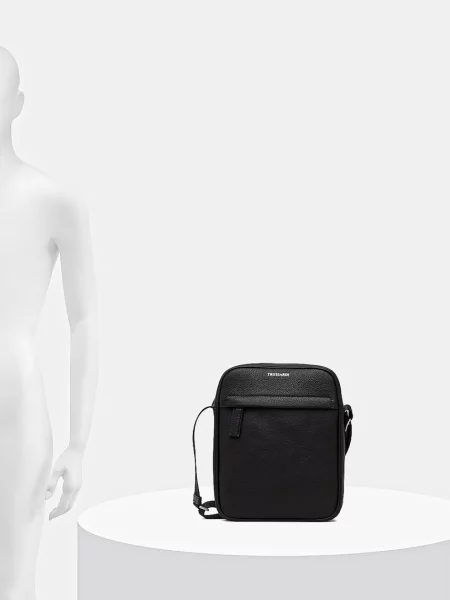Кожаная сумка Trussardi