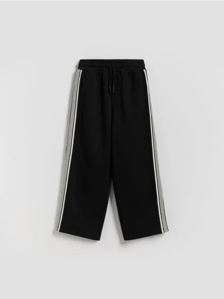 Reserved Pantaloni de trening cu manșete negru