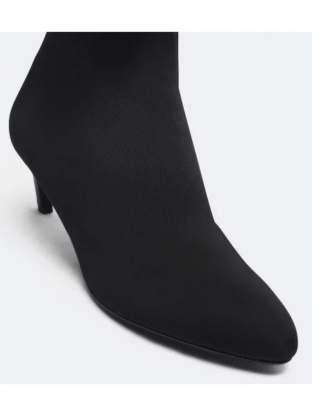 Cizme Victoria Beckham din jerseu negru