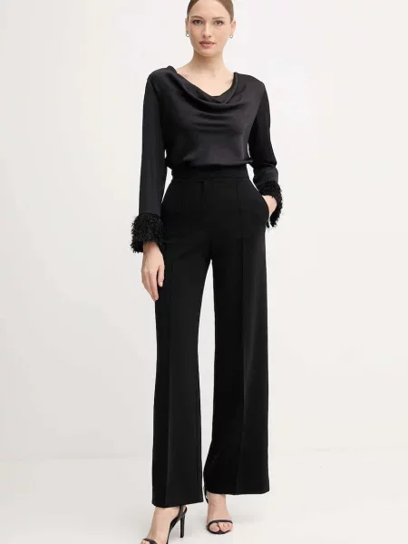 Блузка Joseph Ribkoff з аплікацією чорний