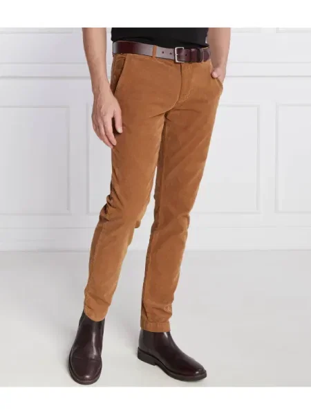Tommy Hilfiger Chino nadrág BLEECKER CHINO CORDUROY GMD barna