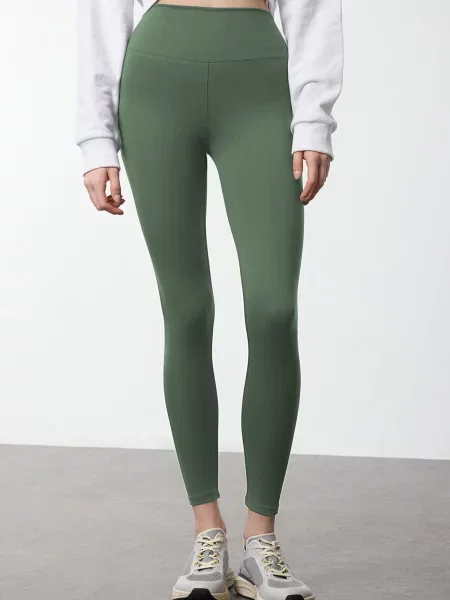 Trendyol Leggings jad verde