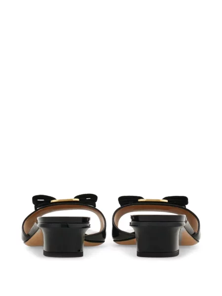 Sandale Ferragamo cu funde negru