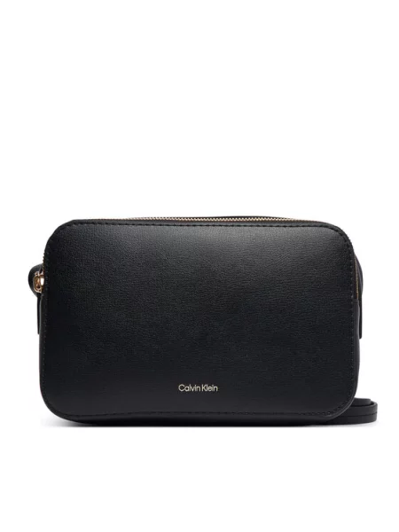 Kabelka Calvin Klein Foil Logo Elongated Camera Bag černá