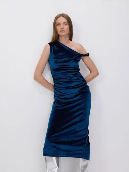 Reserved Welurowa sukienka midi niebieski