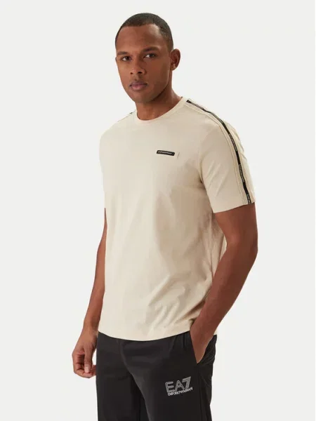T-shirt w kroju regular fit z naszywką z logo Ea7 Emporio Armani beżowa