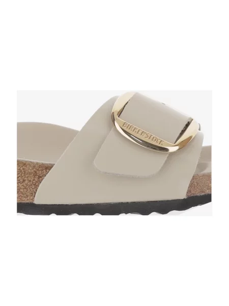 Klapki Birkenstock skórzane na sprzączkę beżowe