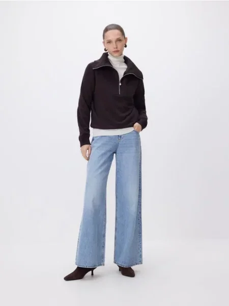 Reserved Світшот з високим гольф-гольф темно коричневий