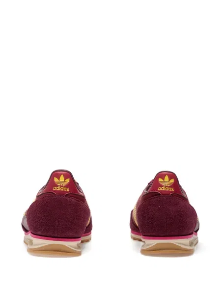 Sneakerși Adidas Adilette plasă cu tepi gri