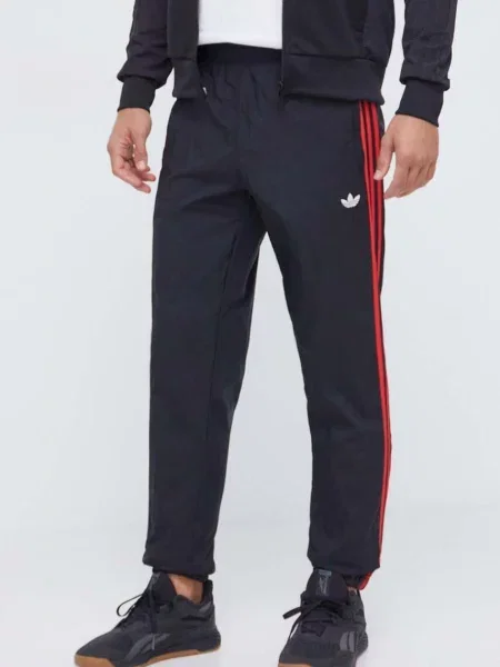 Панталон adidas Originals с десен черно