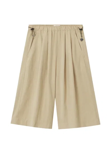 Pantaloni scurți Izzue cu motiv cu inimi