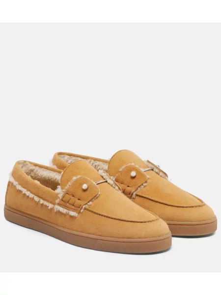 Pantofi loafer Christian Louboutin din piele de căprioară bej
