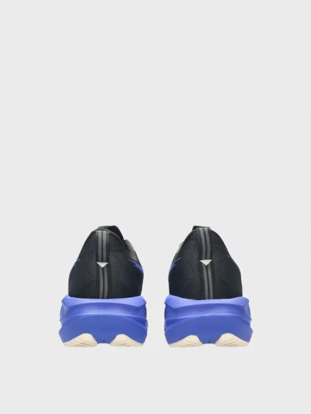 Кросівки Asics Novablast чорні