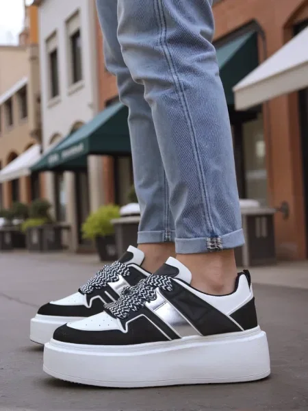 Sneakerși Resti cu platformă negru