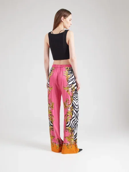 Hlače iz tkanine Versace Jeans Couture roza